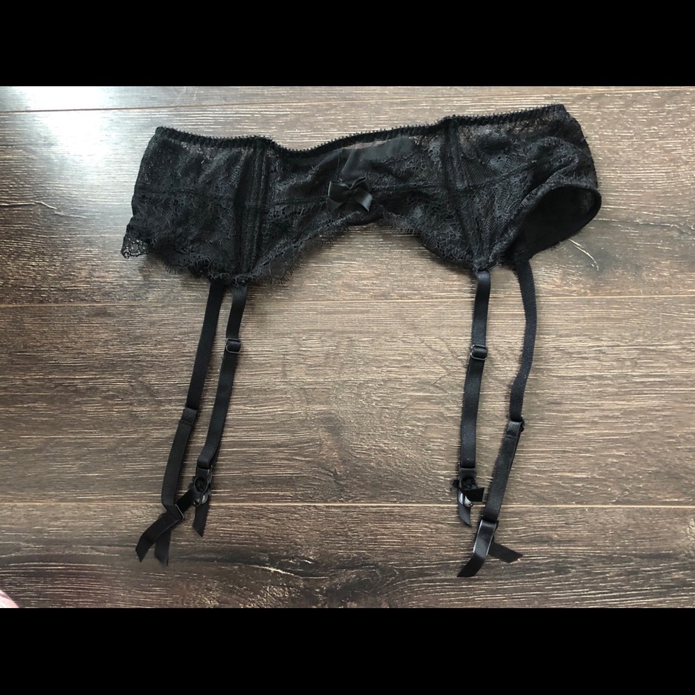 Garter belt
